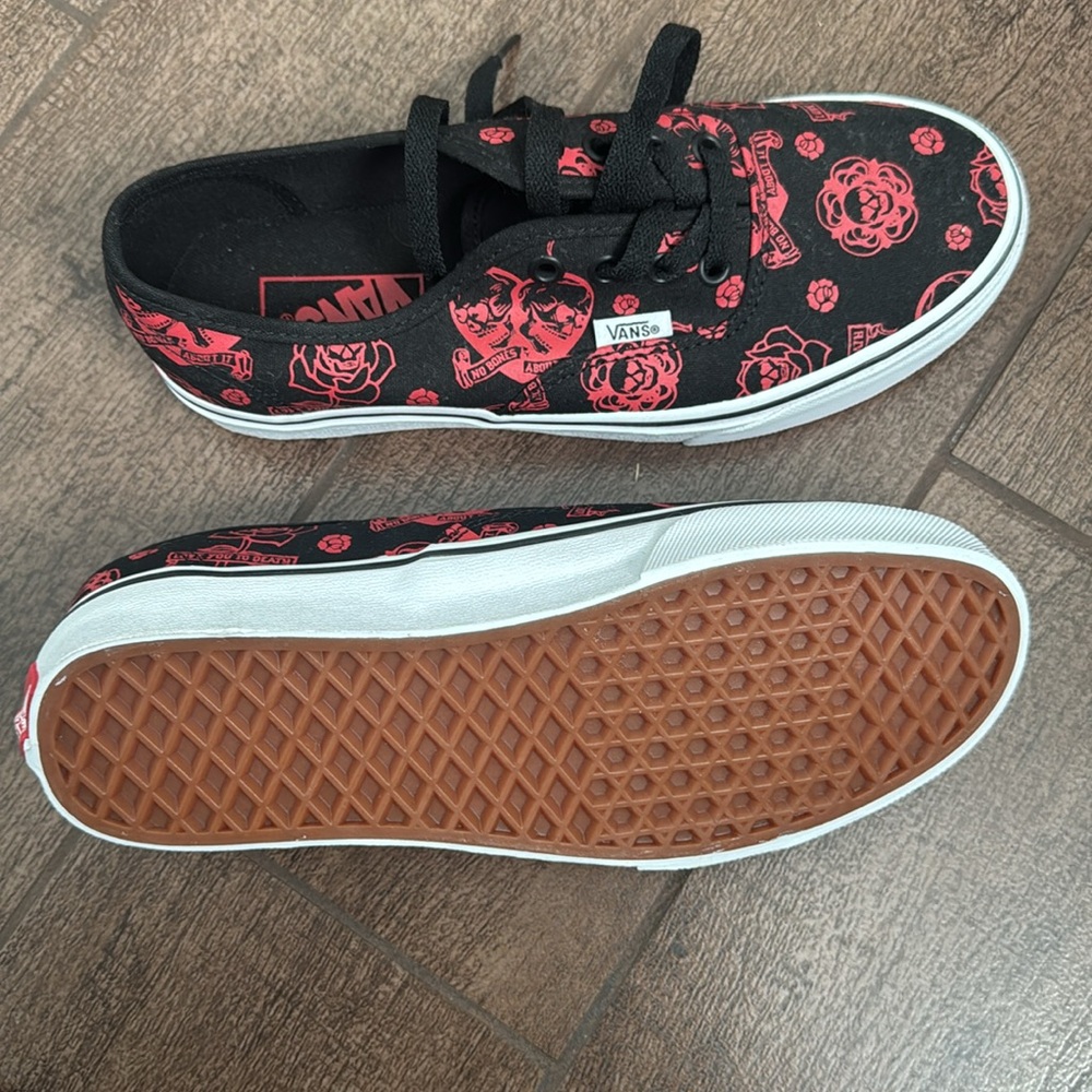 Never worn VANS. - Picture 2 of 3